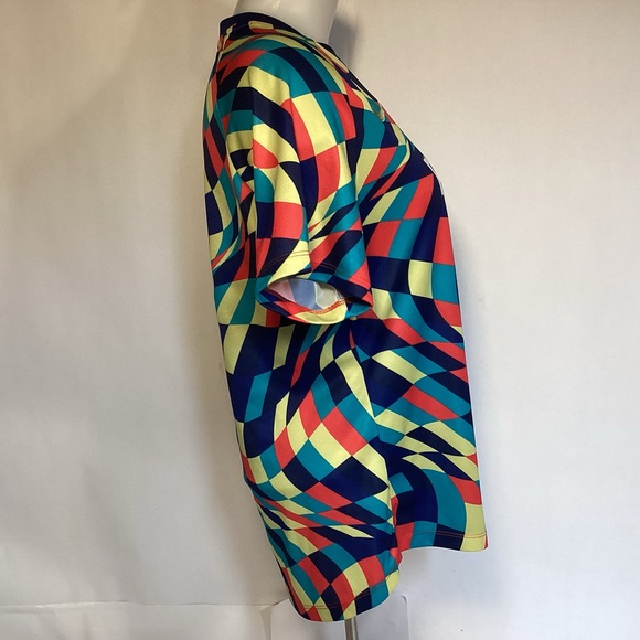 Nike FC Barcelona Soccer Jersey Women’s size Large pre match jersey - Picture 3 of 10